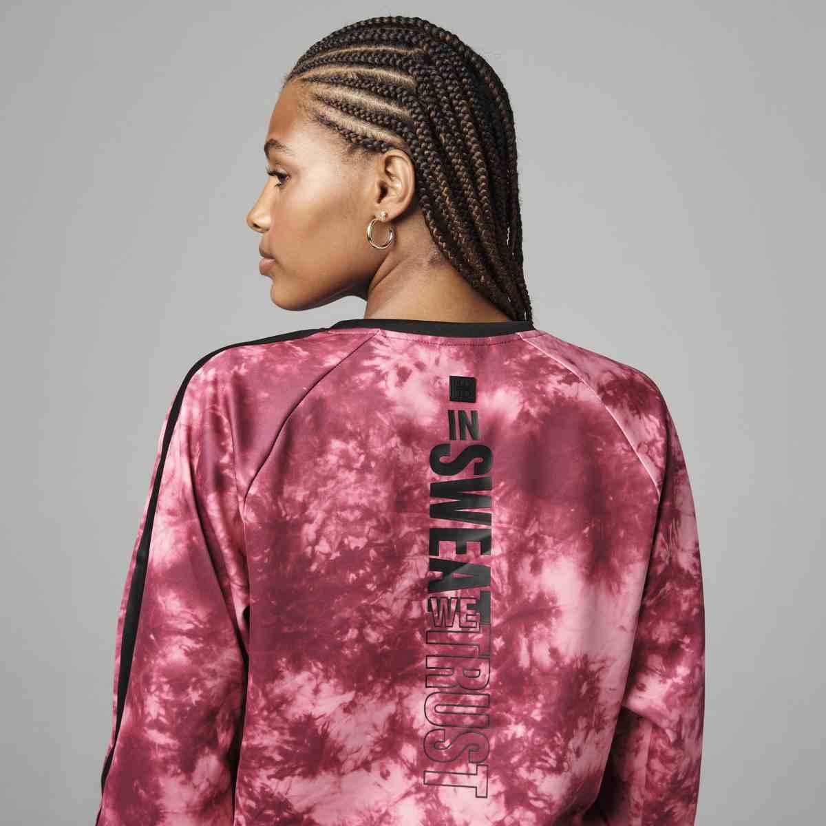 Strong ID Tie-Dye Crop Pullover