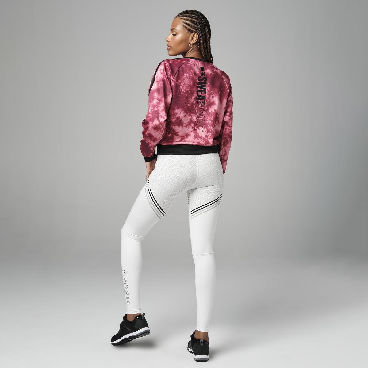 Strong ID Tie-Dye Crop Pullover